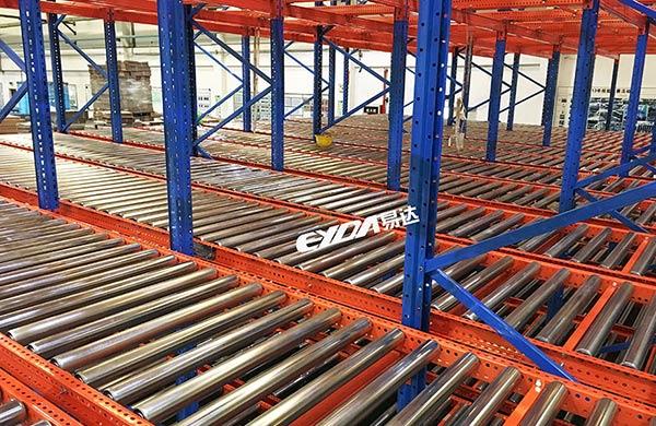 What are the advantages and disadvantages of warehouse gravity roller racks for storing goods