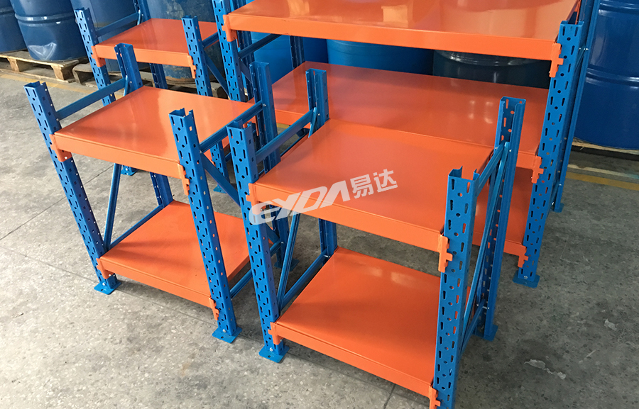 Guangzhou small size shelves are used in the chemical industry