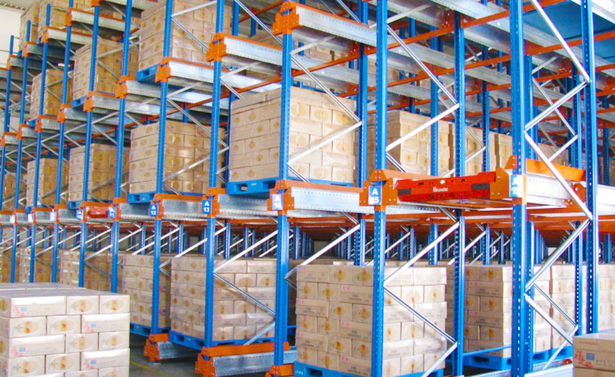 Pork cold storage racks, using up all the warehouse space