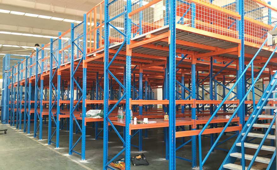 What are the types of FMCG warehouse rack