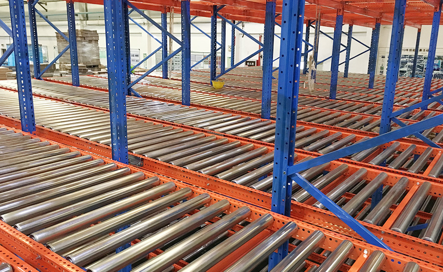 How many layers can the roller shelves for cold storage be designed？
