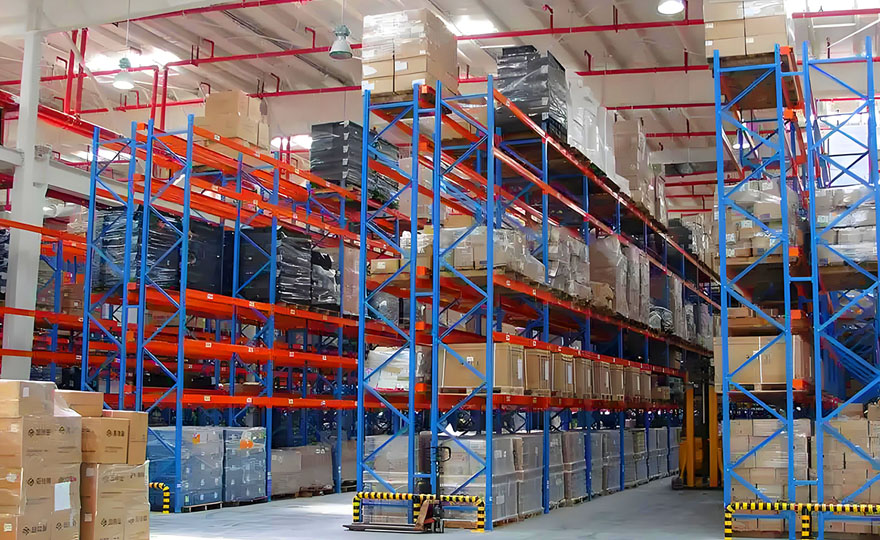 Tray-type heavy-duty shelving, a solution for random picking of goods