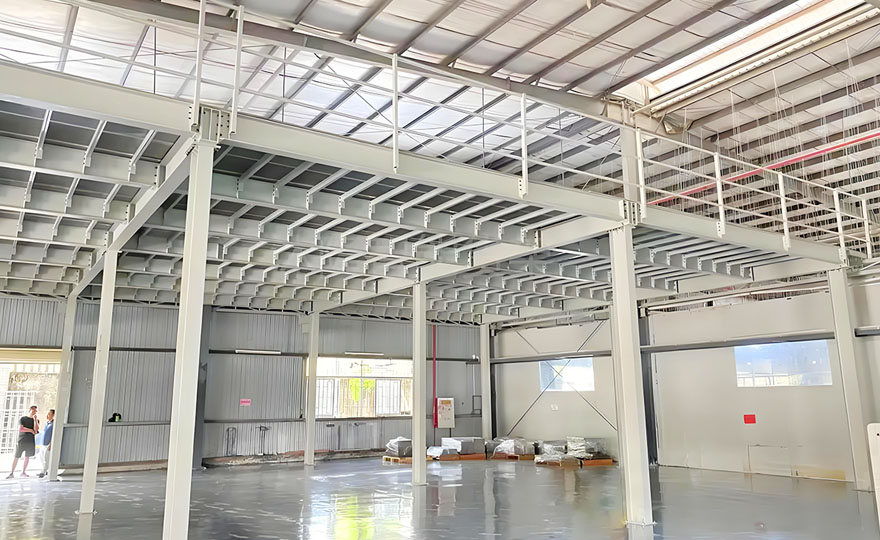 Is the cost of a steel structure platform rack higher when its span is larger?