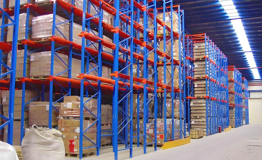 Which solution should be adopted to achieve intensive storage in the cold storage facility?