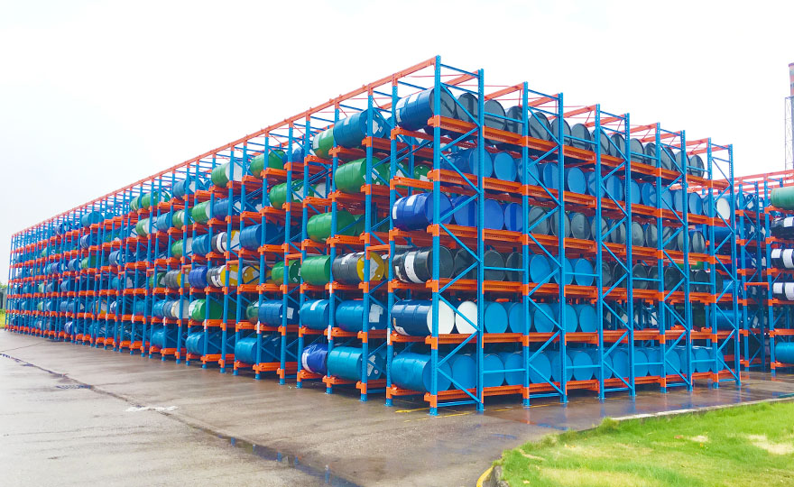 How long does the outdoor heavy-duty shelving last?
