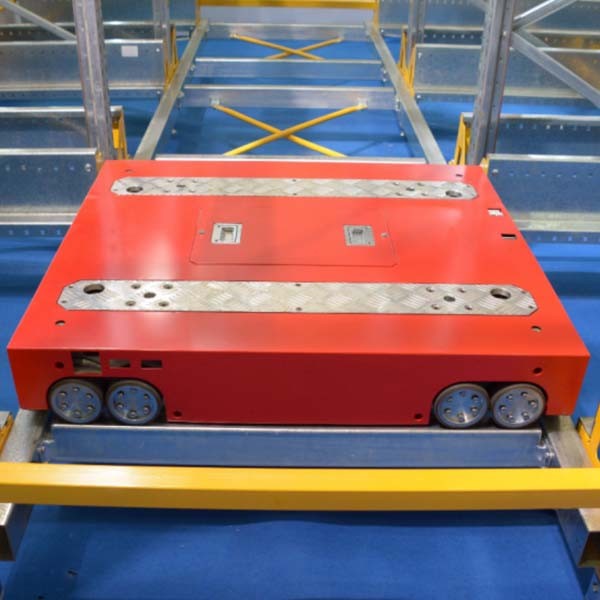 The difference between the application of the four-way vehicle and the stacker in the automated three-dimensional warehouse
