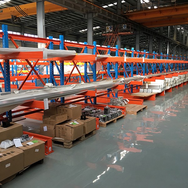 Cantilever rack for plate