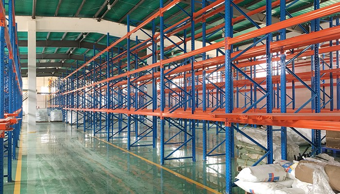 Heavy pallet rack