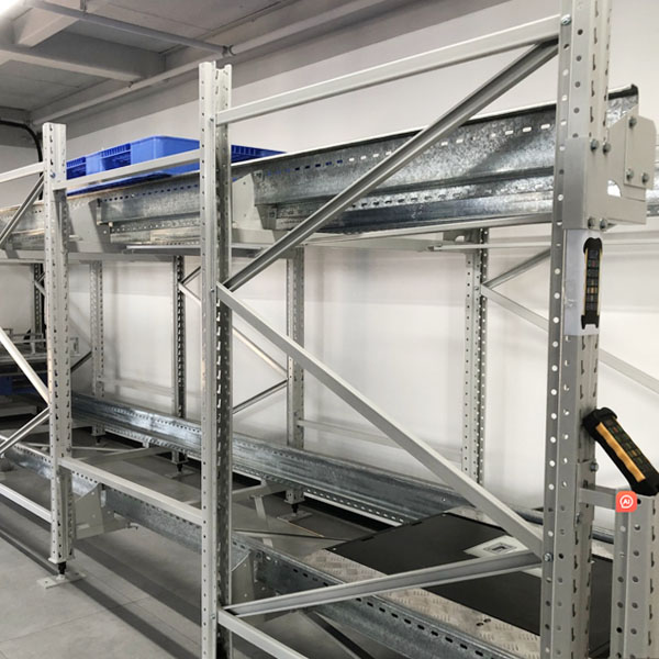 Shuttle rack