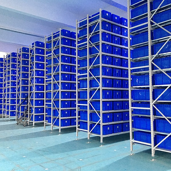 Intelligent warehouse rack