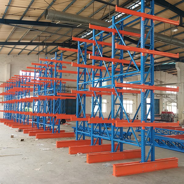 Cantilever rack