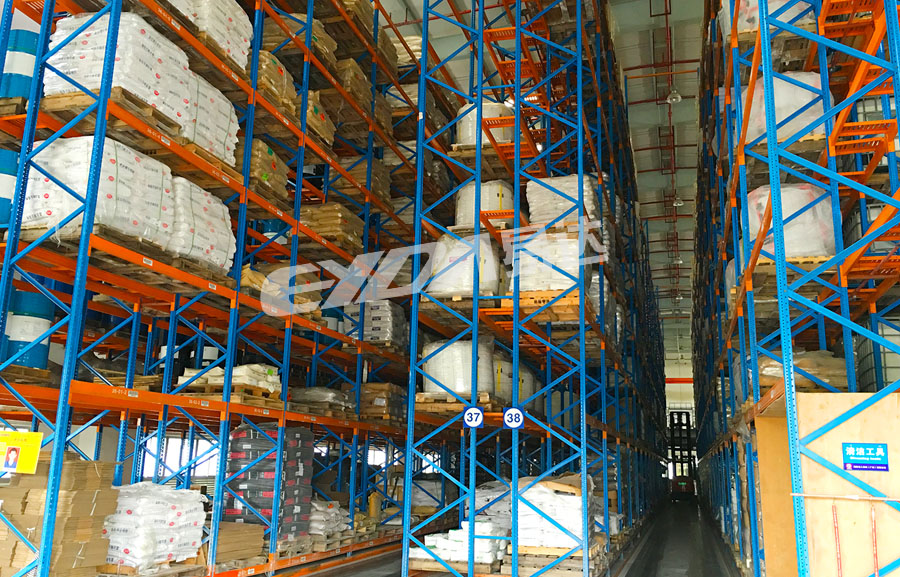 Narrow aisle racking