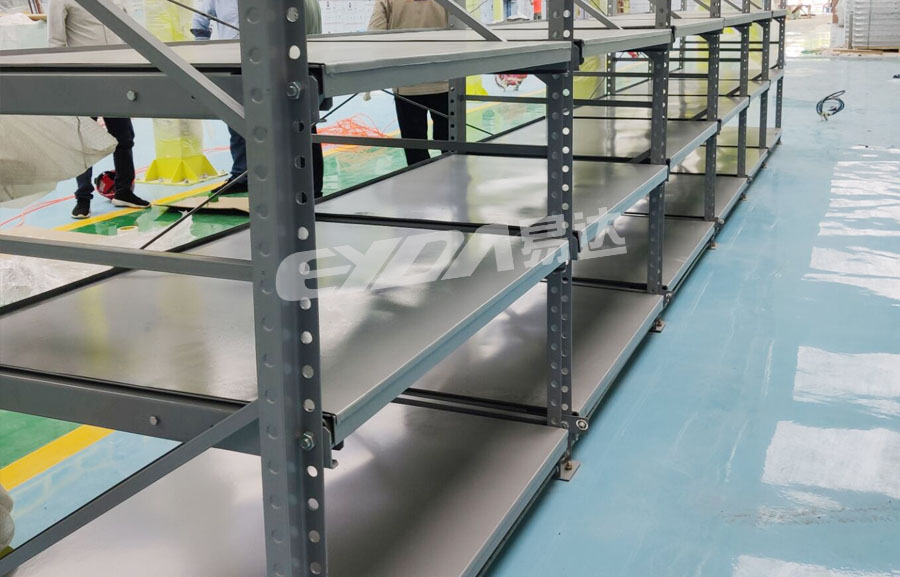 Drawer-type mold shelves