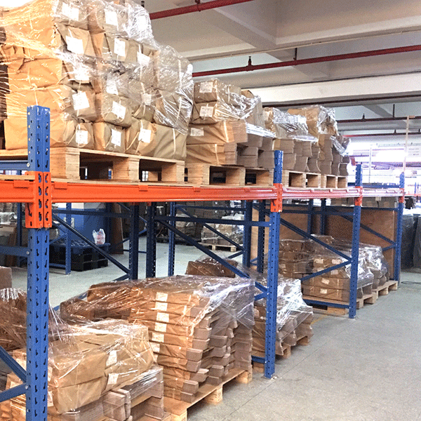 Heavy-duty mold shelves