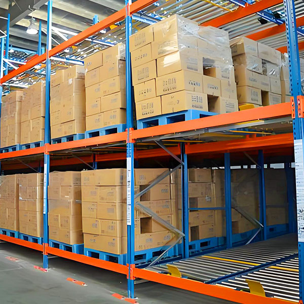Logistics gravity-type shelves